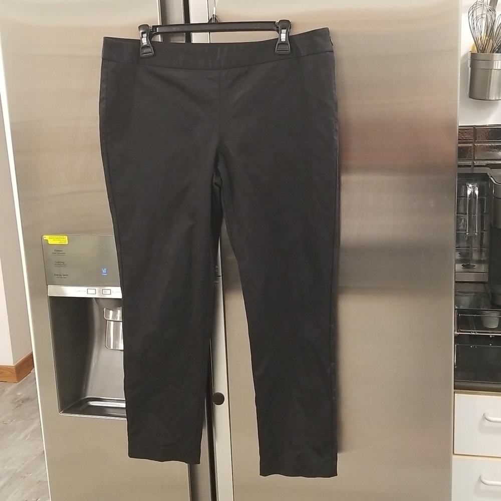 💕BCBGENERATION💕 Cropped Pants ~ Black 12